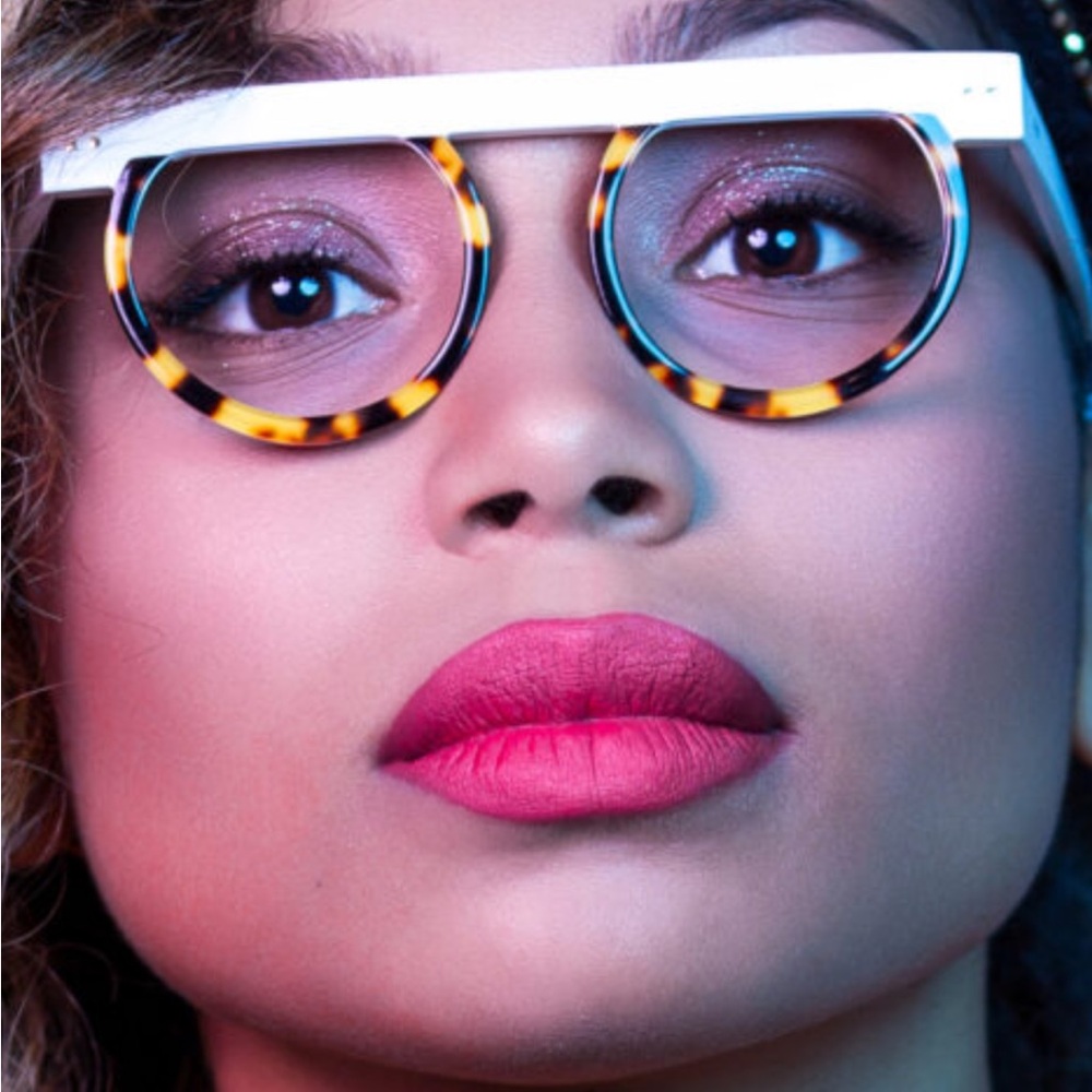 Beautiful new frames from Sabine Be made in France. With drawer box and case.
